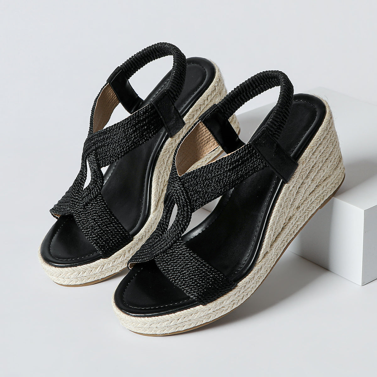 Aroa | wedge sandals with handcrafted woven detail